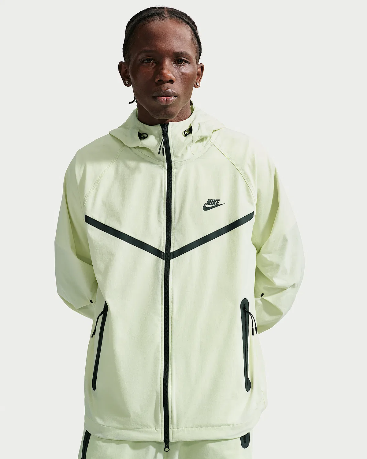 Мужская куртка Windrunner Dri-FIT Woven Full-Zip Nike Tech, Light Liquid Lime/Light Liquid Lime/Black