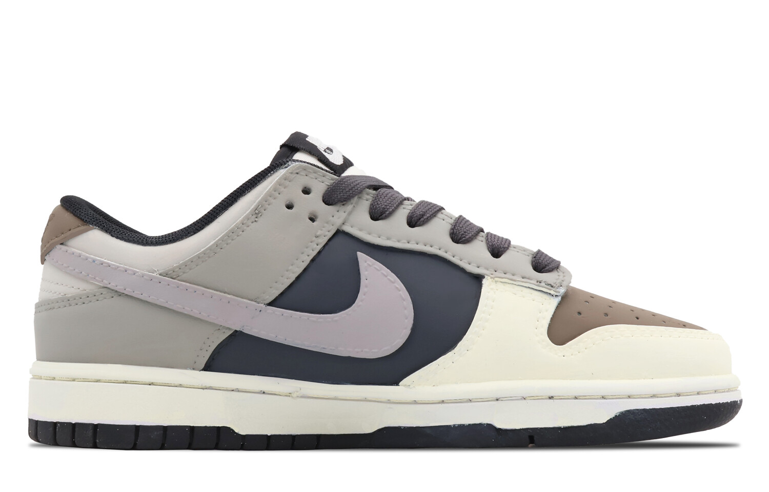 

Кроссовки Nike Dunk Skateboard Shoes Women's Low-Top White