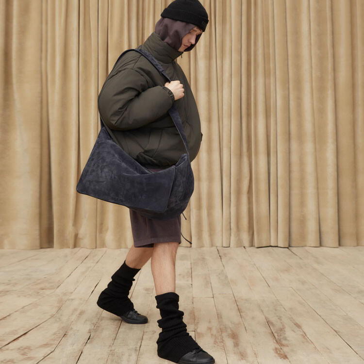 SS23 Стеганая куртка мужская, цвет черный Fear Of God Essentials, черный — фото 3