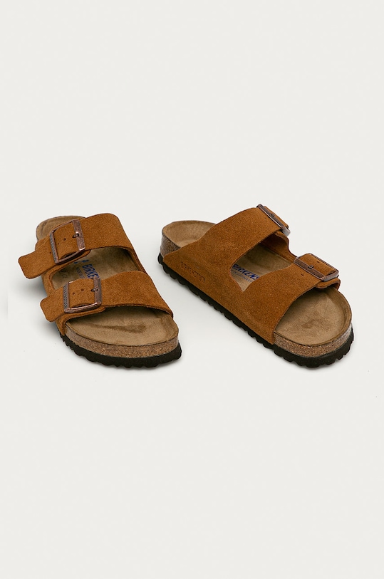 Замшевые шлепанцы Arizona SFB Birkenstock, коричневый — фото 2