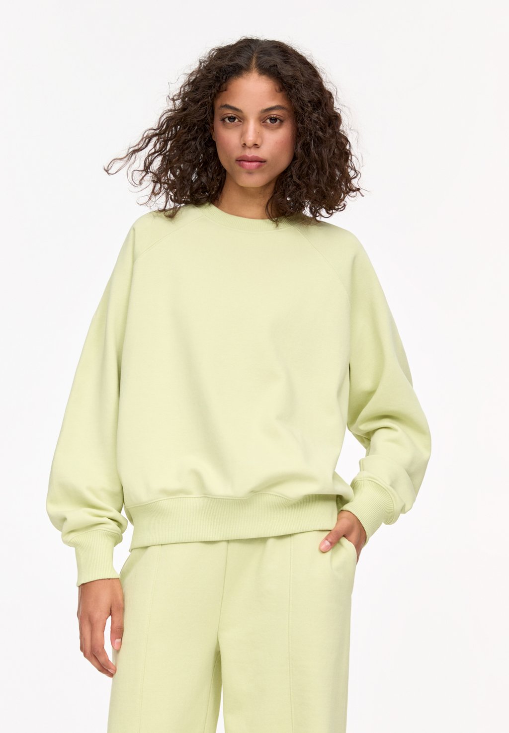 

Толстовка PULL&BEAR, зеленый