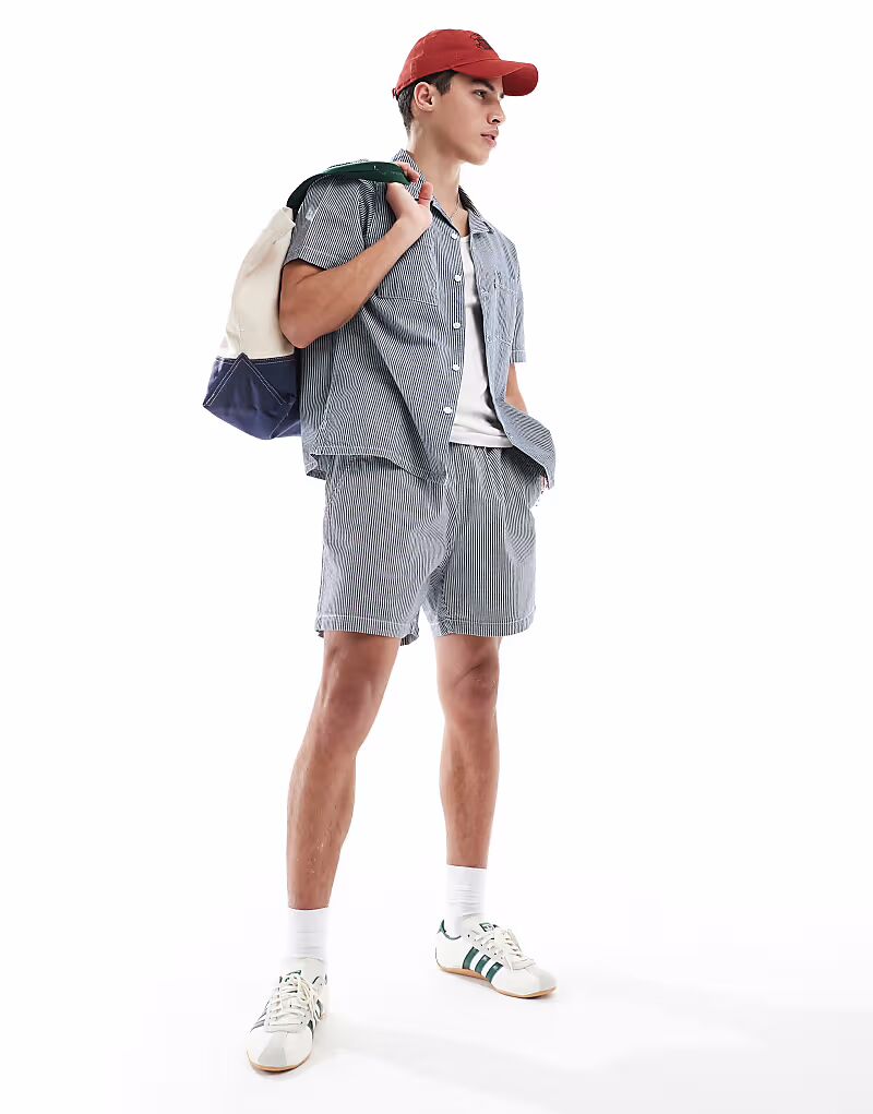 

Шорты XX Chino Bay из твила в полоску со шнурком, средне-синего цвета Levi'S