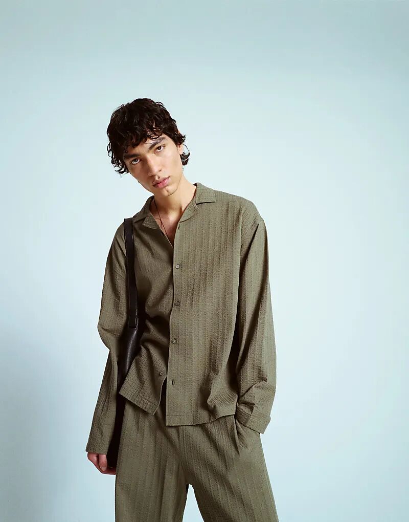 

Рубашка Topman с длинными рукавами, укороченная, на пуговицах, из джерси с сирсакером цвета хаки
