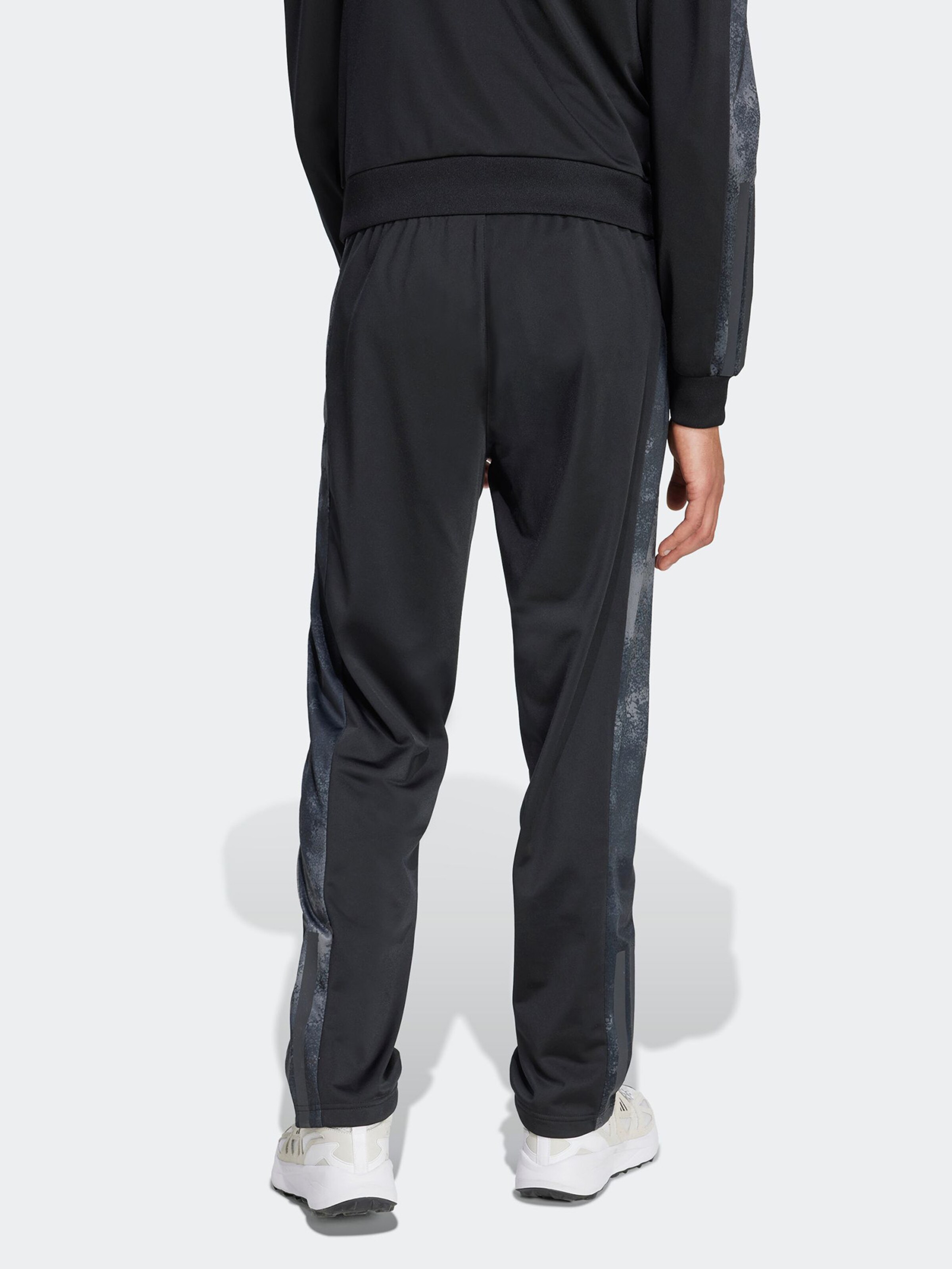 Adidas Sportswear Тренировочные штаны Regular в черном цвете — фото 3