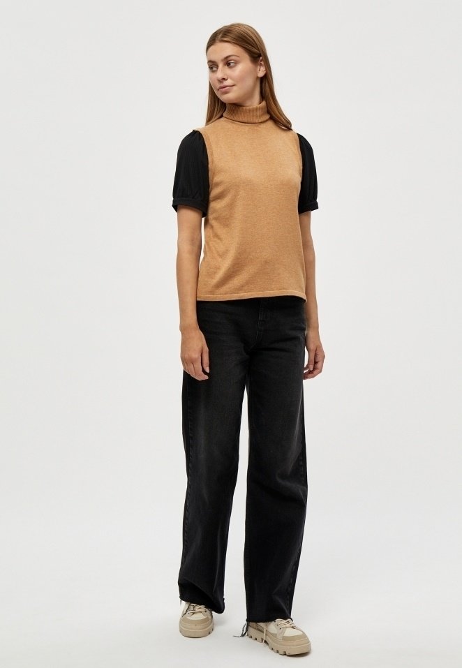

Топ MIRAKA KNIT TURTLENECK Minus, коричневый