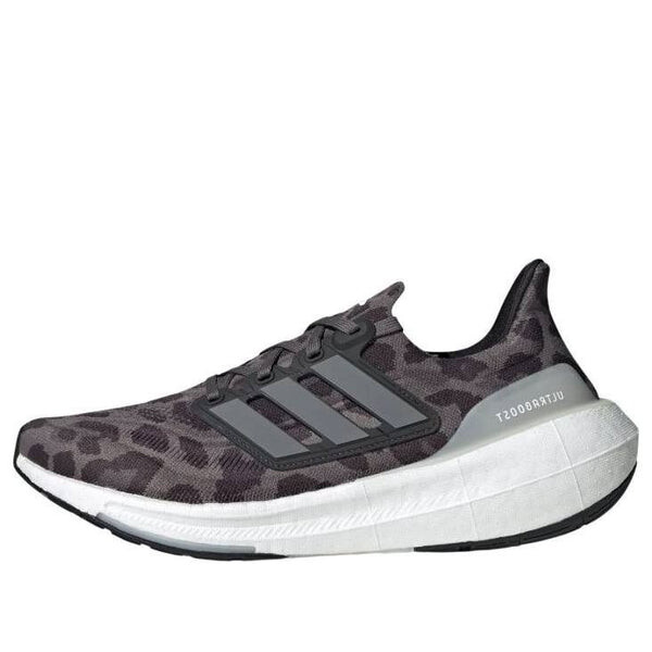 

Кроссовки ultraboost light 'black leopard' Adidas, черный