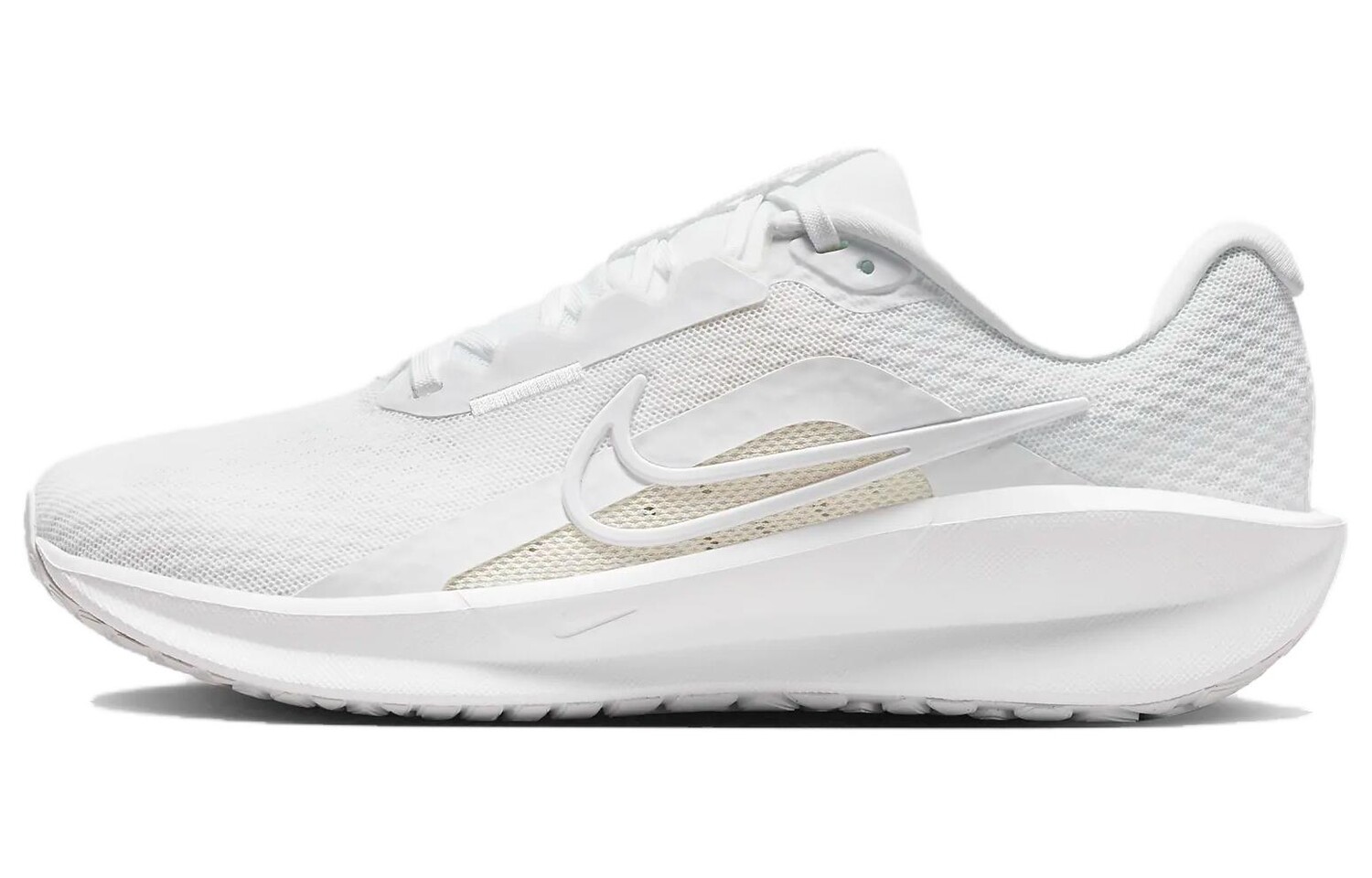 

Nike Кроссовки для женщин, White