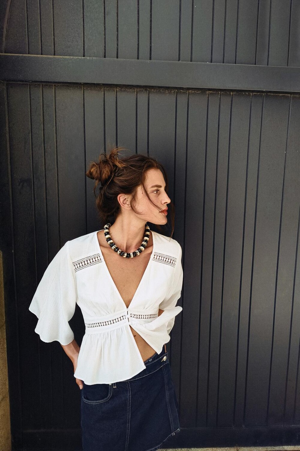 

Короткая блузка с кружевной отделкой ZARA, белый
