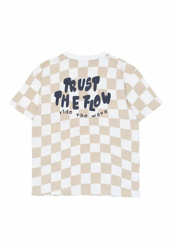Футболка Tiago tee print t-shirt The New, цвет хаки — фото 4