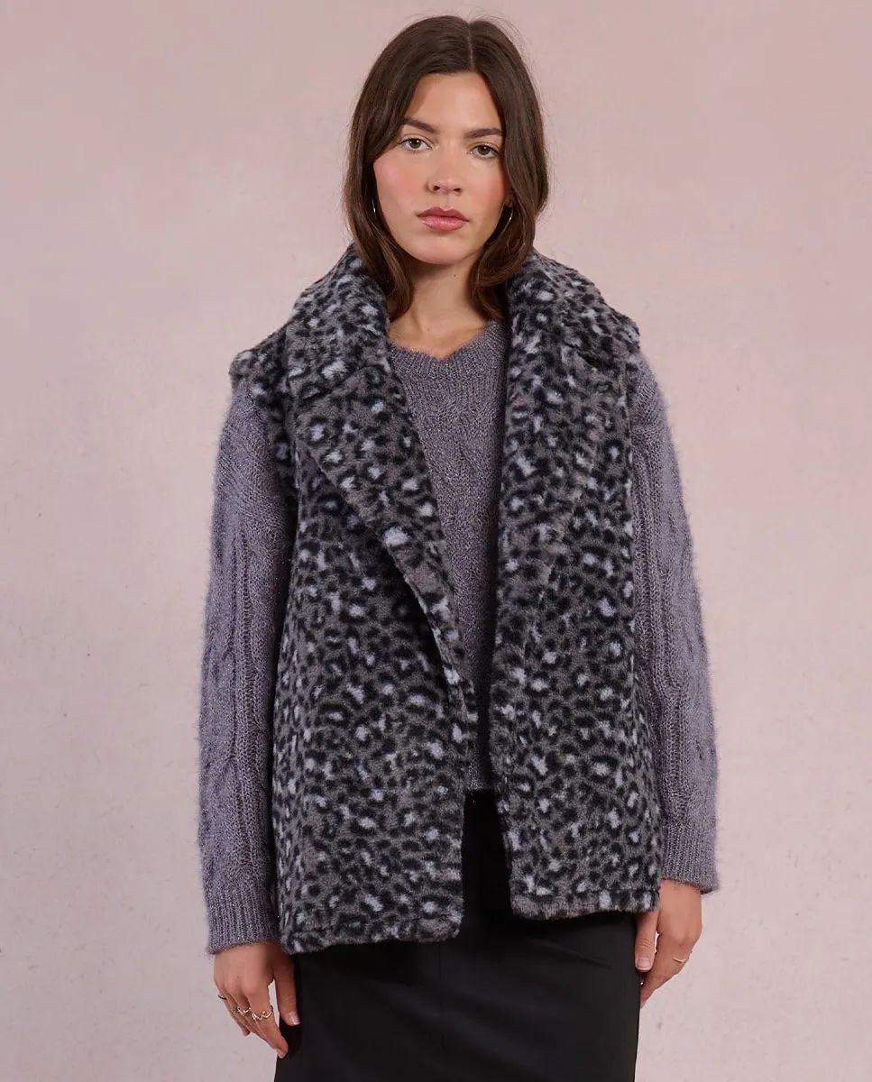 

Жилет женский из ткани овчина Molly Bracken, серый