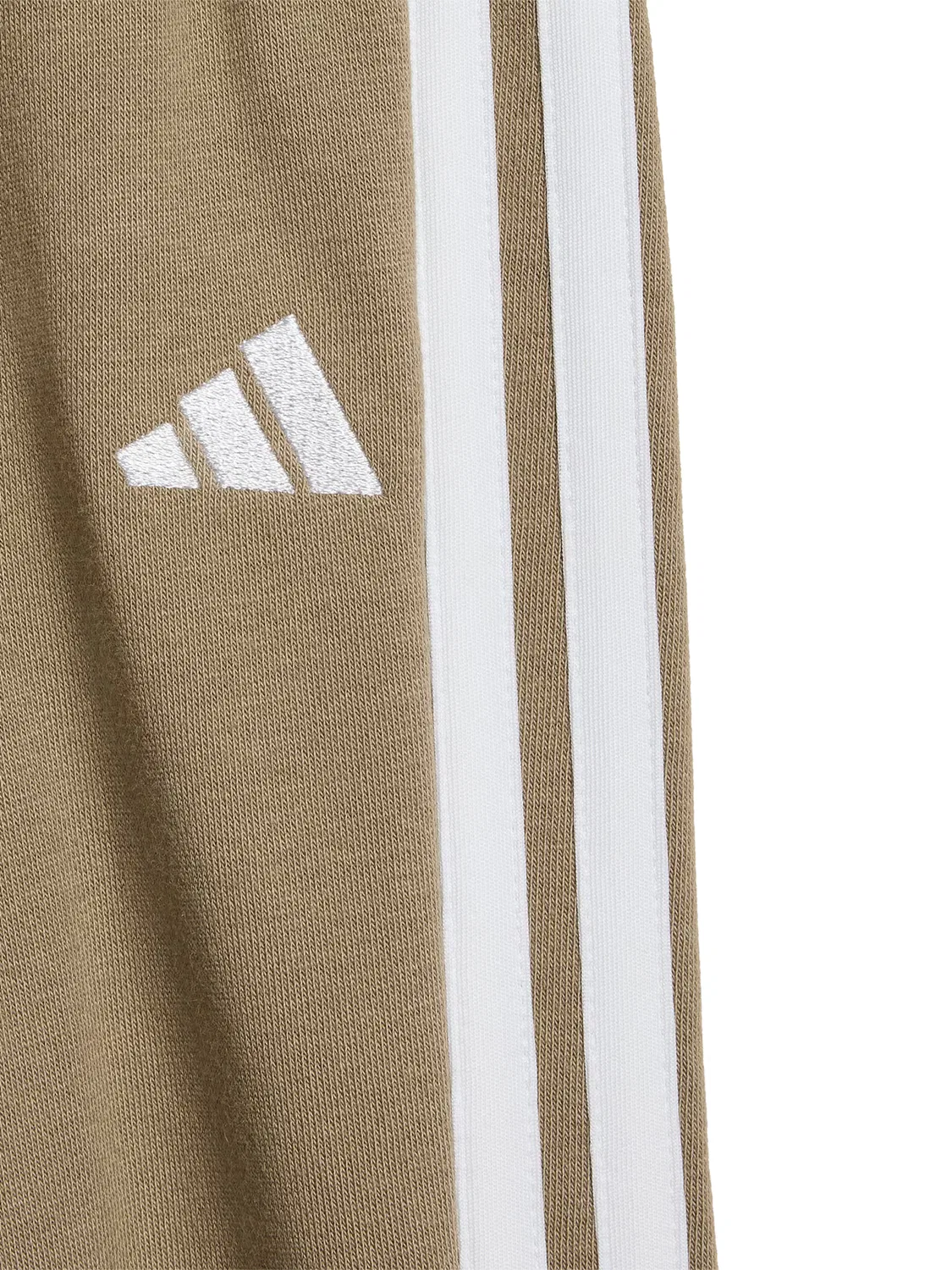 Спортивный костюм Adidas Sportswear Essentials кремового цвета — фото 3
