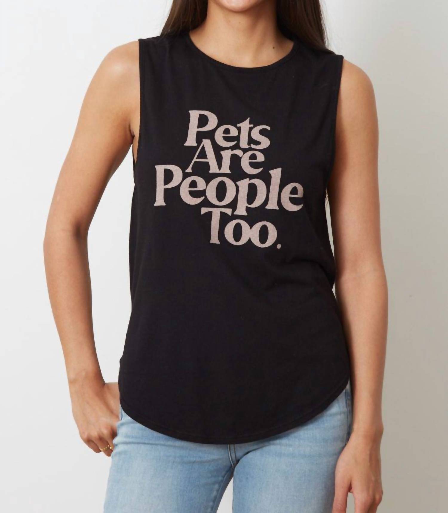

Футболка Sassy Tee в Pets Are Too People good hYOUman, цвет pets are people too