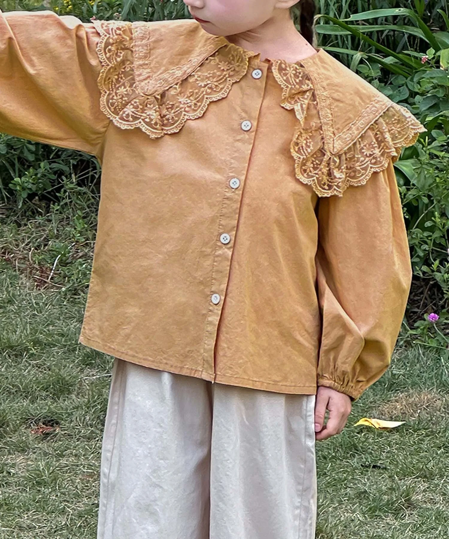 Хлопковая блузка с кружевным воротником Aimoha Kids, beige — фото 2