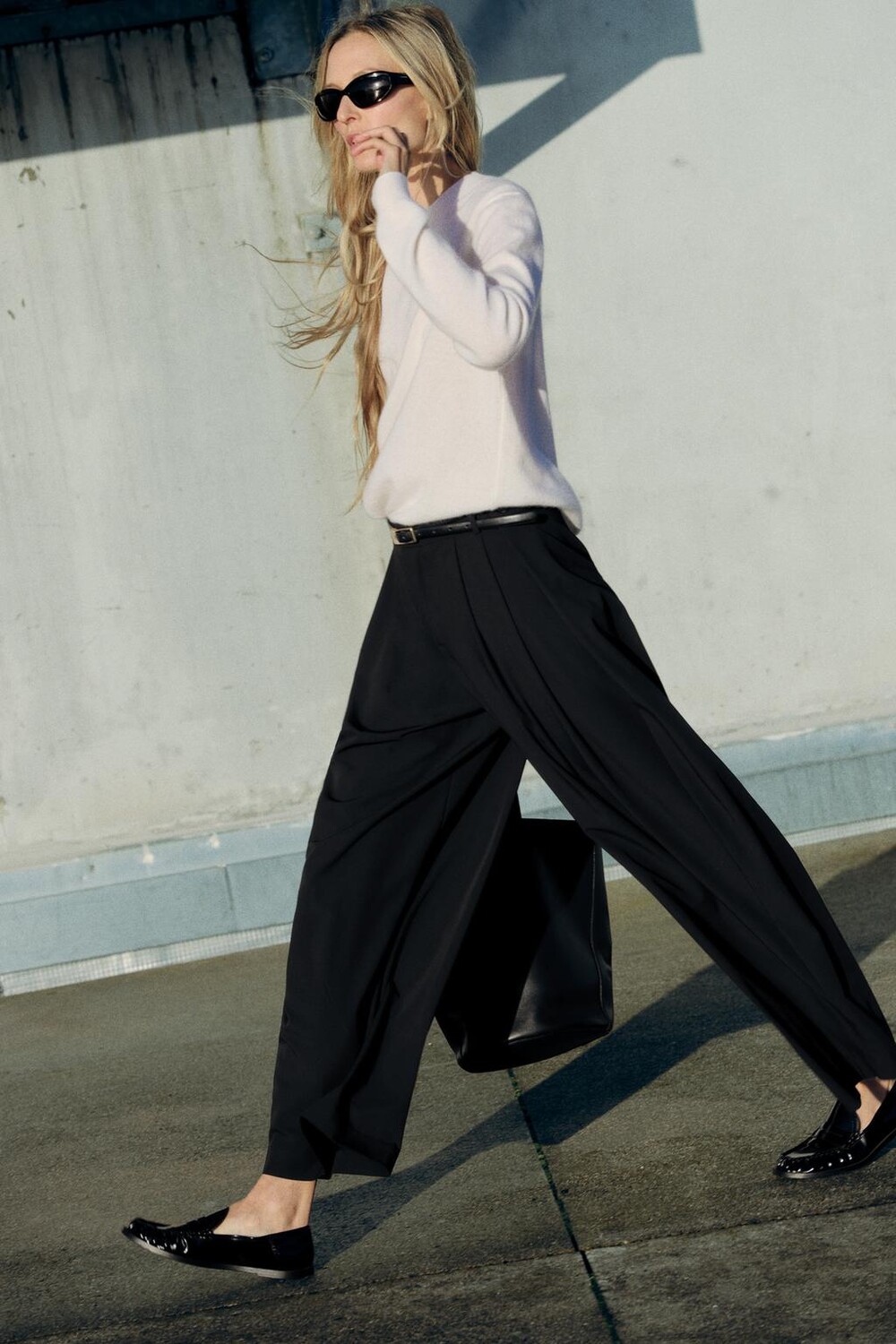 

Прямые брюки с вышивками ZARA, черный