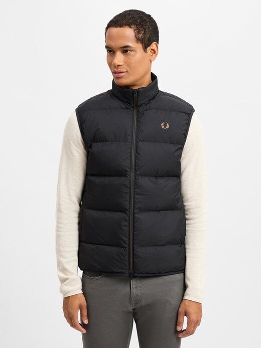 

Жилет Fred Perry, черный