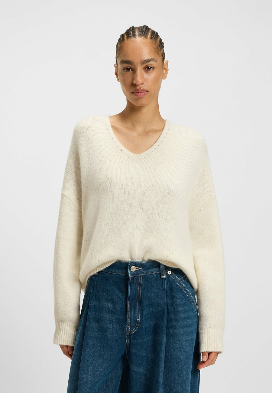 

Джемпер BOSS Jumper, Natural Eighteen/White