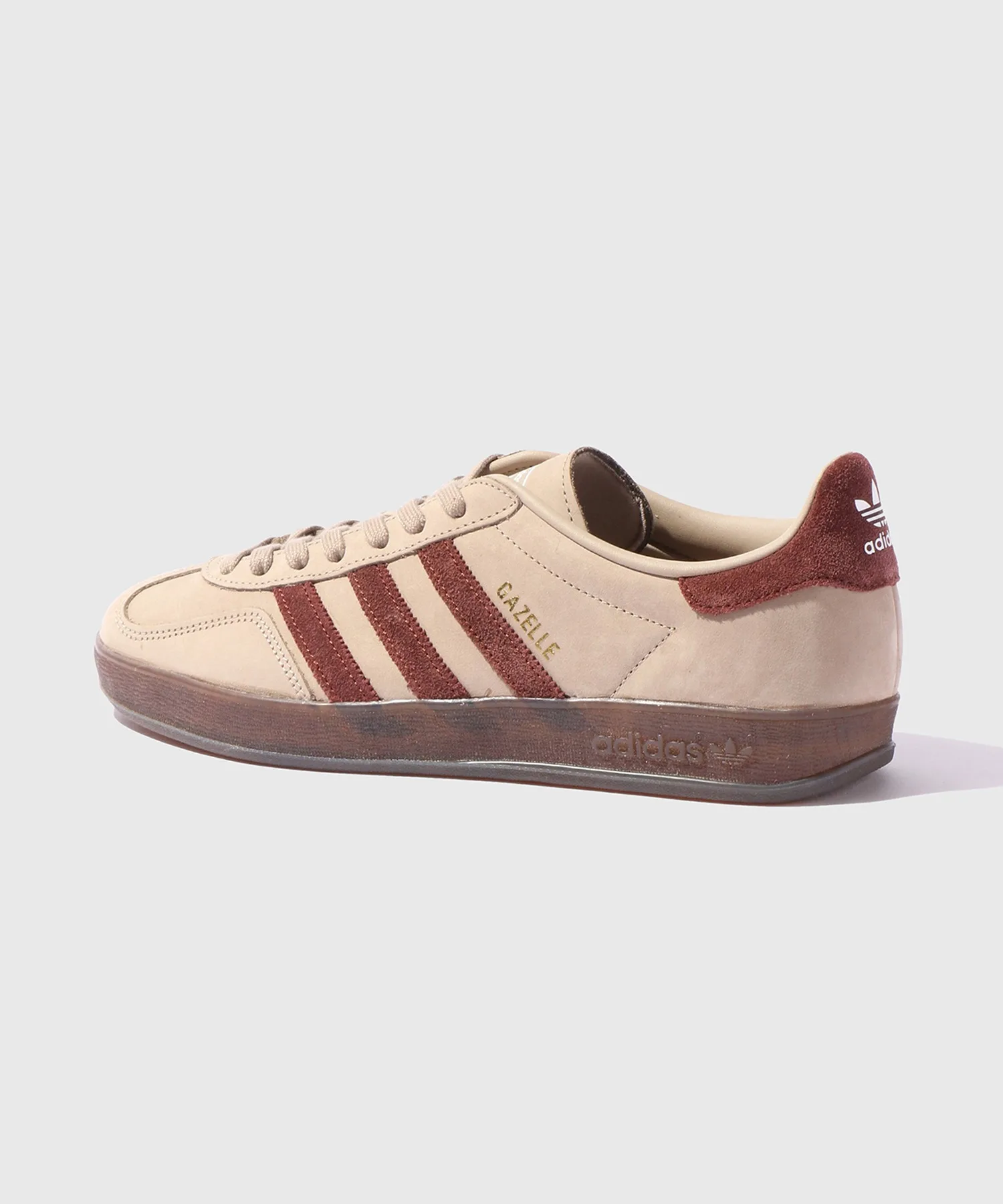 Мужские кроссовки для тренировок из гладкой кожи Gazelle Indoor JQ8387 adidas бежевые — фото 3
