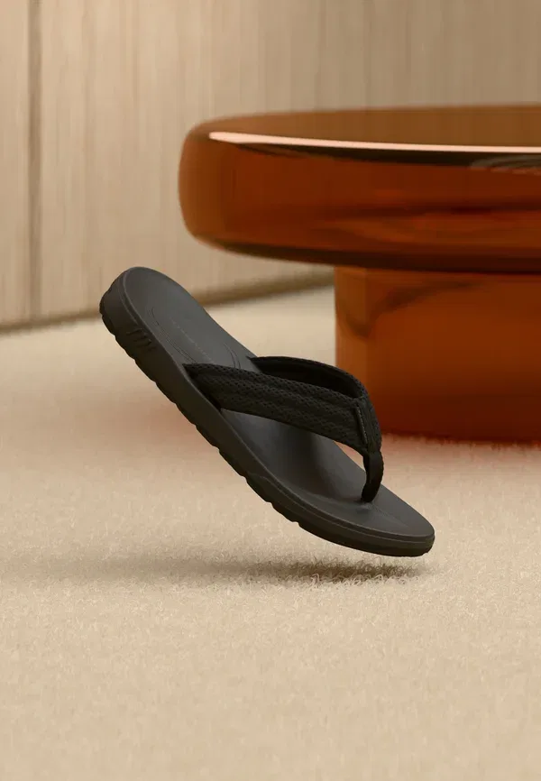 Сандалии Tommy Hilfiger Molded padded hilfiger b sandal t bar sandals, черный