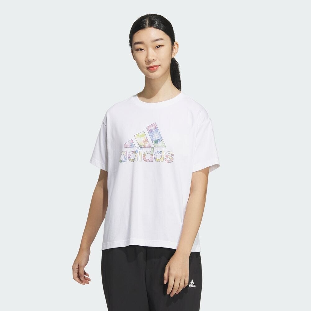 

Футболка Adidas W FLOWER Graphic T-shirt 1, белый