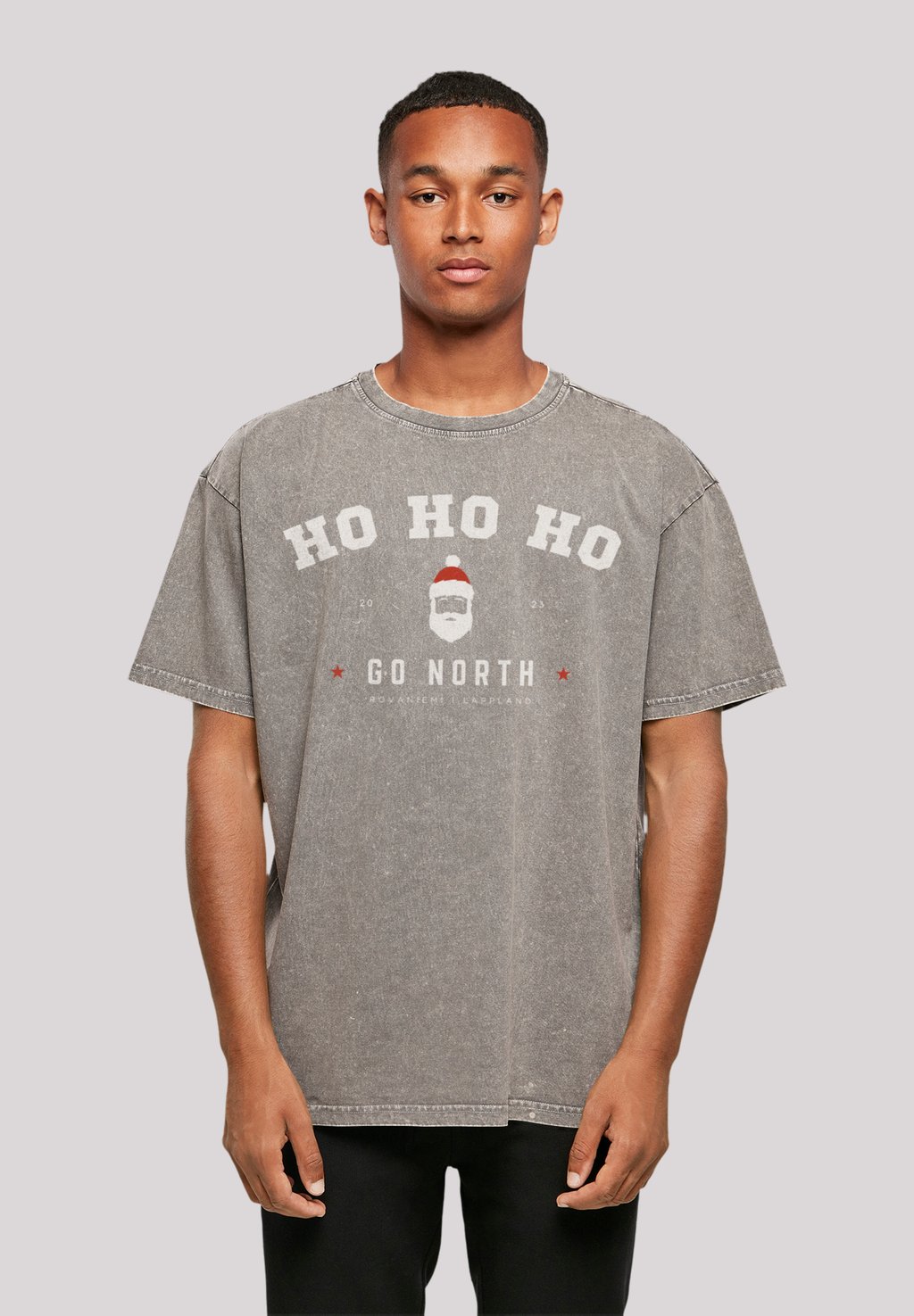 

Футболка с принтом HO SANTA CLAUS WEIHNACHTEN F4NT4STIC, серый