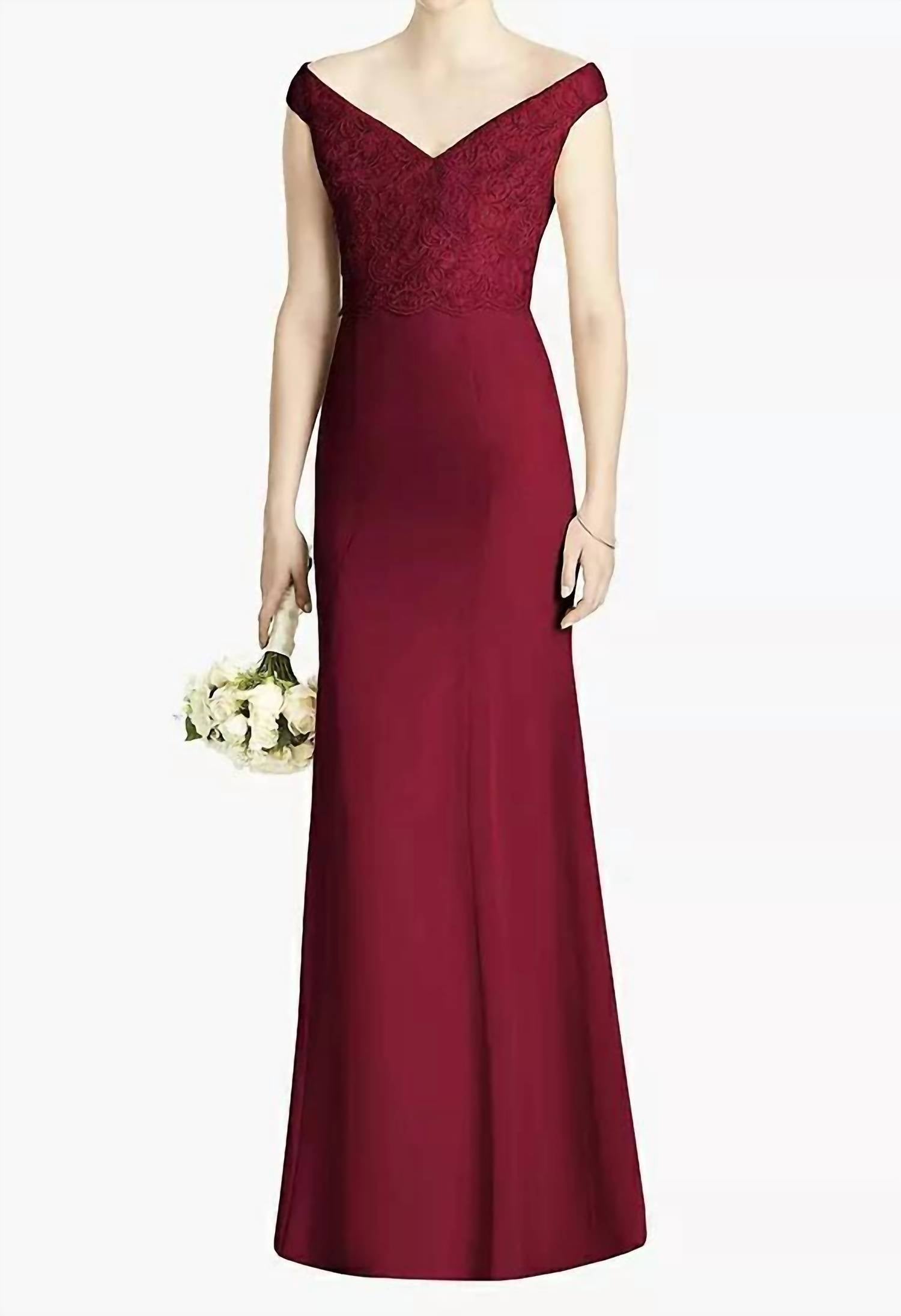 

Свадебное платье фасона "фит-энд-флэр" в бордовом цвете Dessy