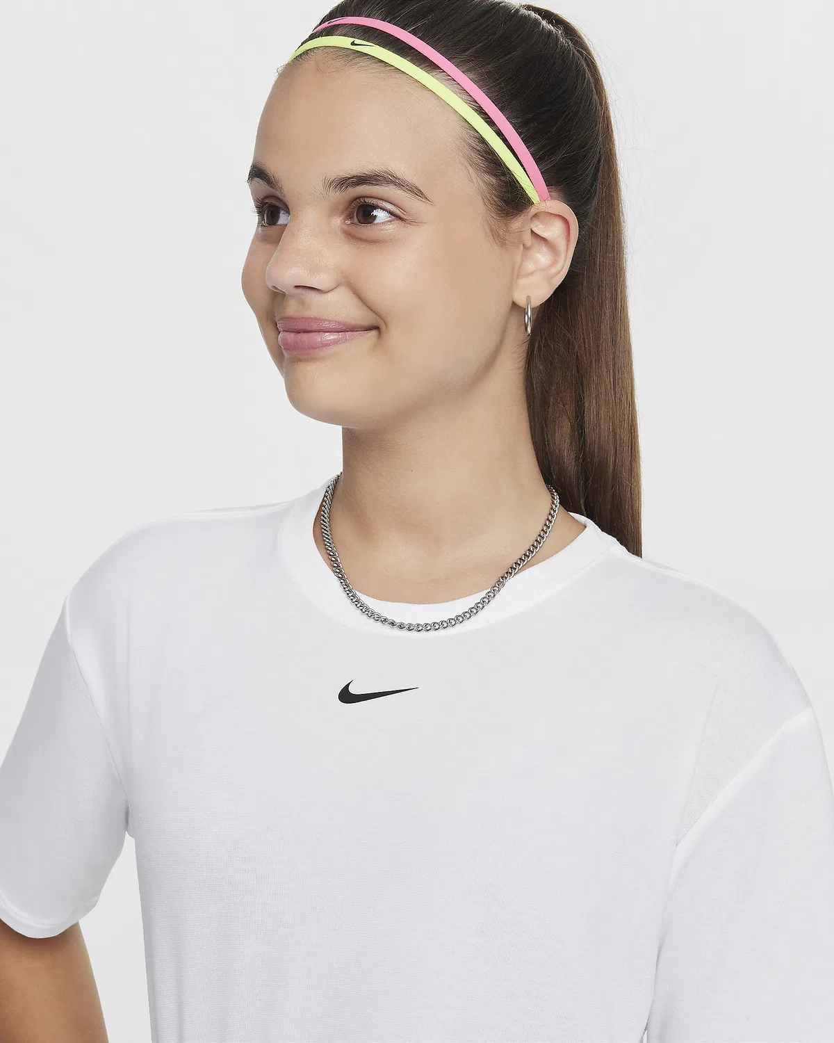 Детская (девочки) футболка Nike One Relaxed Dri-FIT с коротким рукавом, White/Black — фото 3