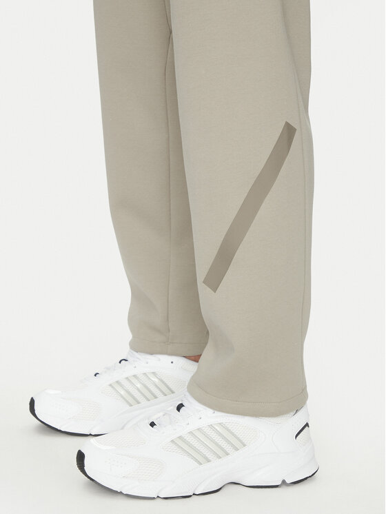 Свободные спортивные штаны Z.N.E. Open-Hem JC6716 Adidas, бежевый — фото 4