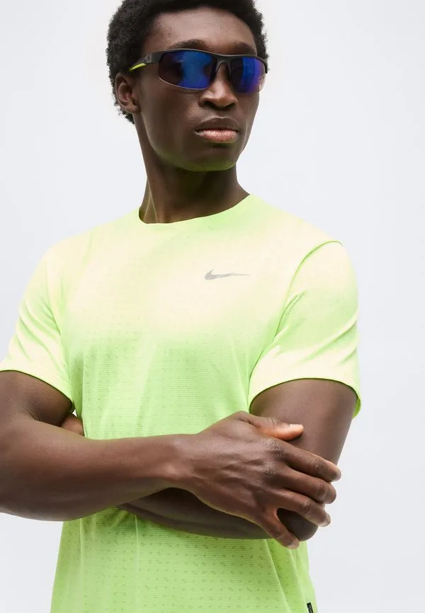 Спортивная футболка breathe miler Nike Performance, Volt Ice — фото 4