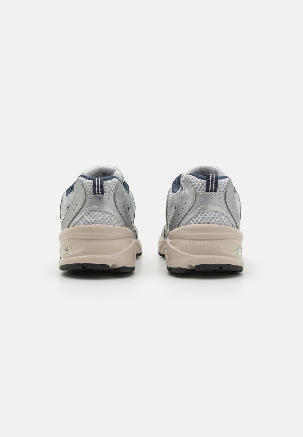 Низкие кеды 530 UNISEX New Balance, серый — фото 3