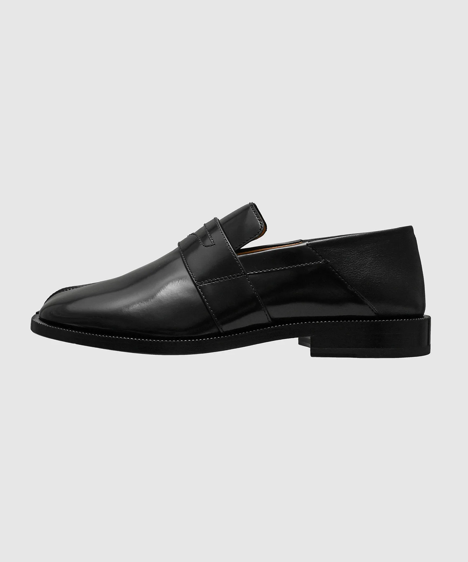 Унисекс лоферы с раздельным носком TABI LOAFERS Maison Margiela разноцветные — фото 2