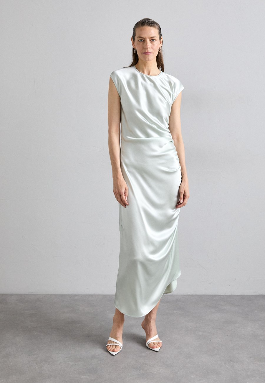 

Платье Tiger of Sweden IVOANA, Faded Green/Light Green