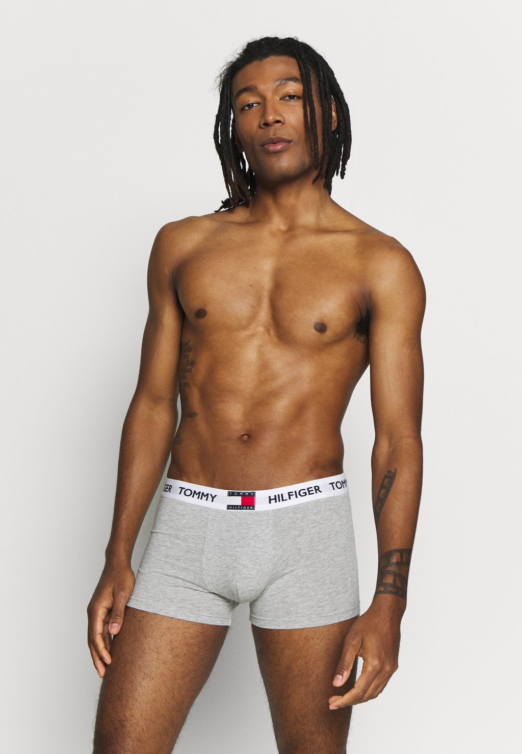 

Брюки TRUNK Tommy Hilfiger, серый