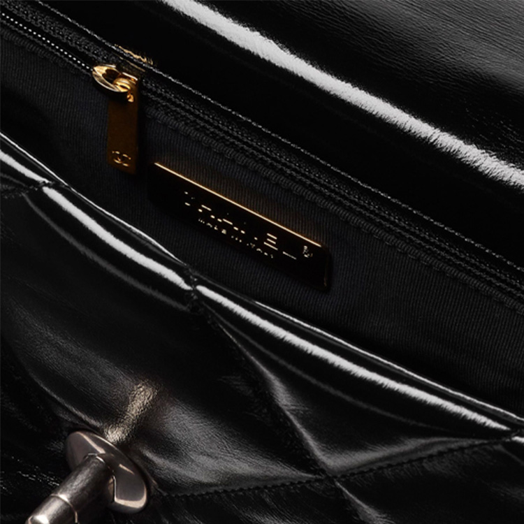 CHANEL Осенне-зимняя сумка из телячьей кожи черного цвета среднего размера — фото 4