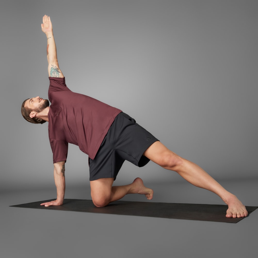 

Спортивные шорты Adidas Puremotion Shorts, черный