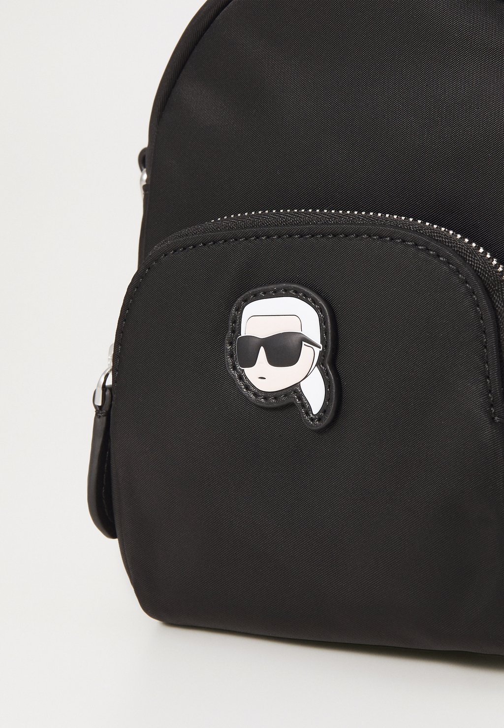 

Сумка IKON CROSSBODY KARL LAGERFELD, черный