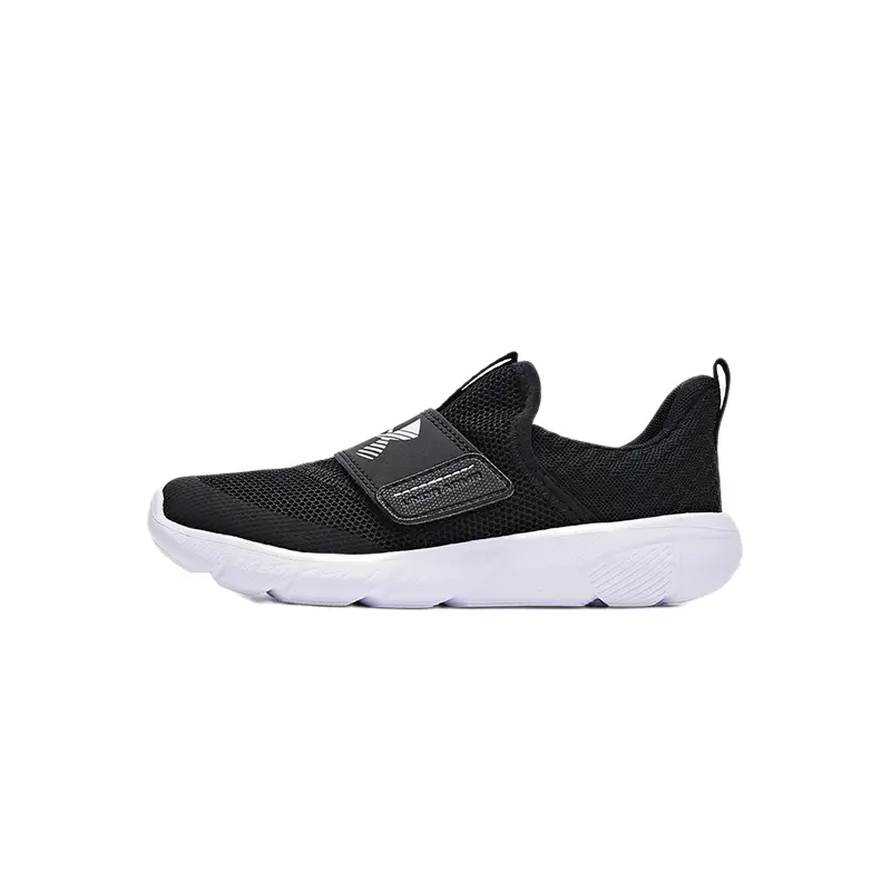 

Кроссовки для детей "Дети" Under Armour, черный