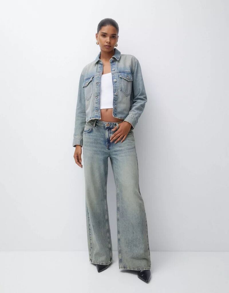 

Голубые широкие джинсы оверсайз с заниженной талией Pull&Bear