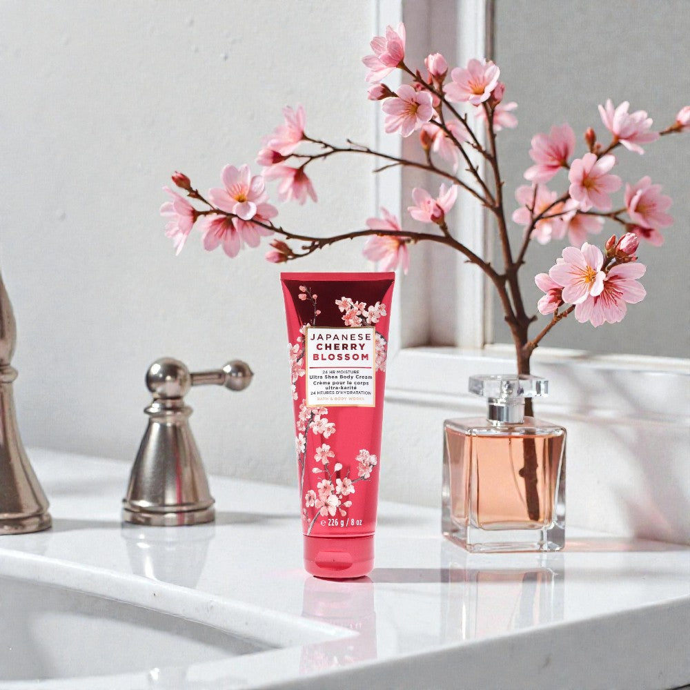 Крем для тела «Японская сакура» от Bath and Body Works для женщин - 227 г, прозрачный — фото 2