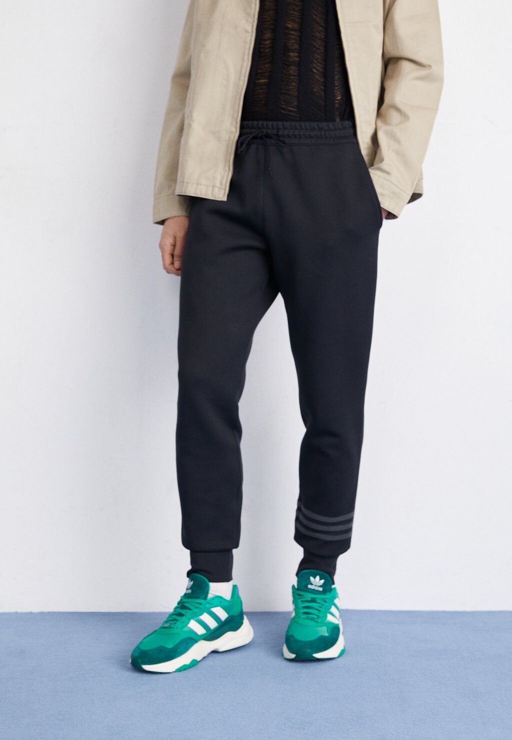 

Спортивные брюки Spant adidas Originals, черный