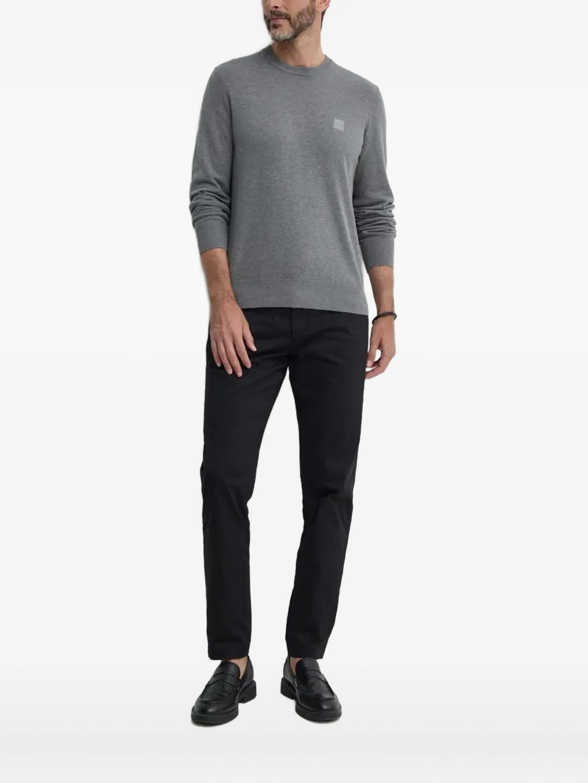 

Свитер с круглым вырезом и нашивкой-логотипом Boss, серый