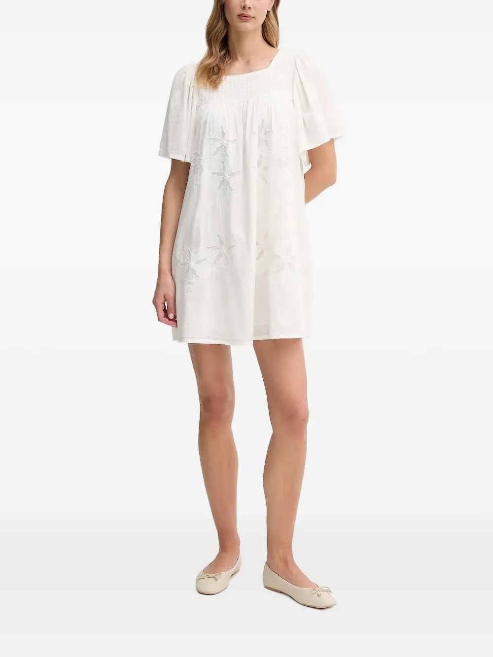 

Мини-платье Lola с вышивкой и сборками Hoss Intropia, белый