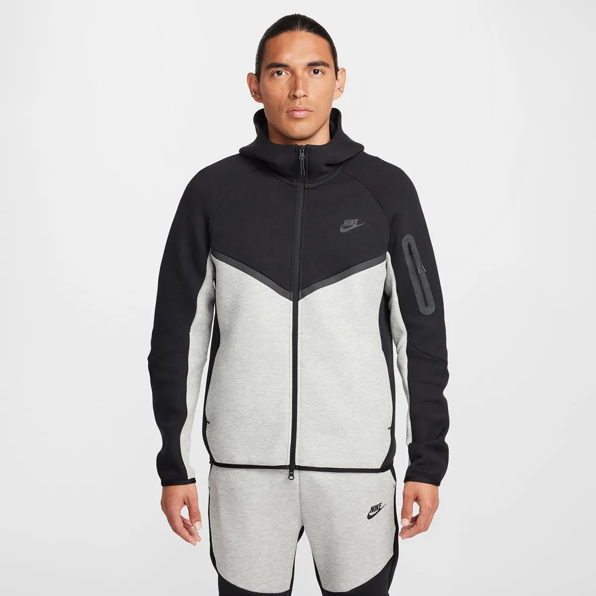 

Мужская толстовка Tech Nike, черный