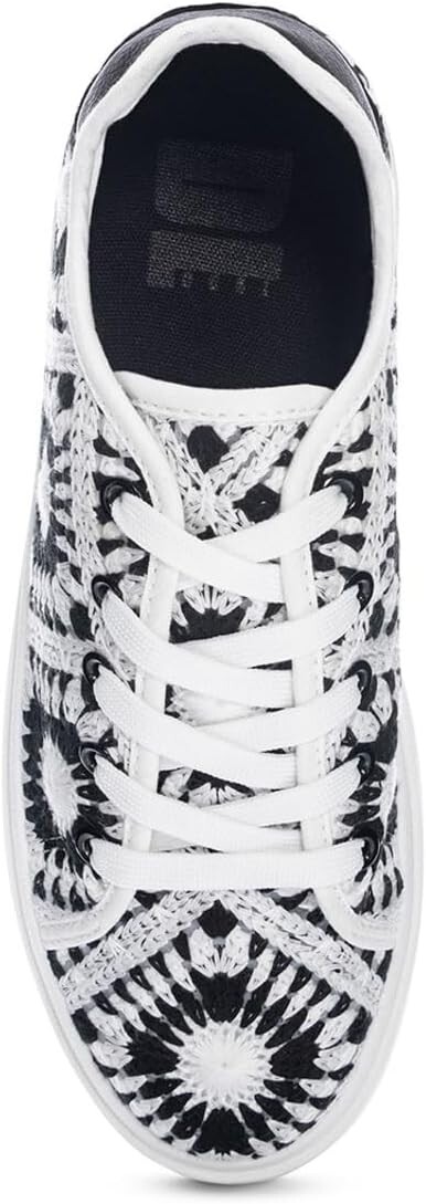 Кроссовки Recreation Crochet Sneakers Dirty Laundry, цвет Black/White Multi — фото 2