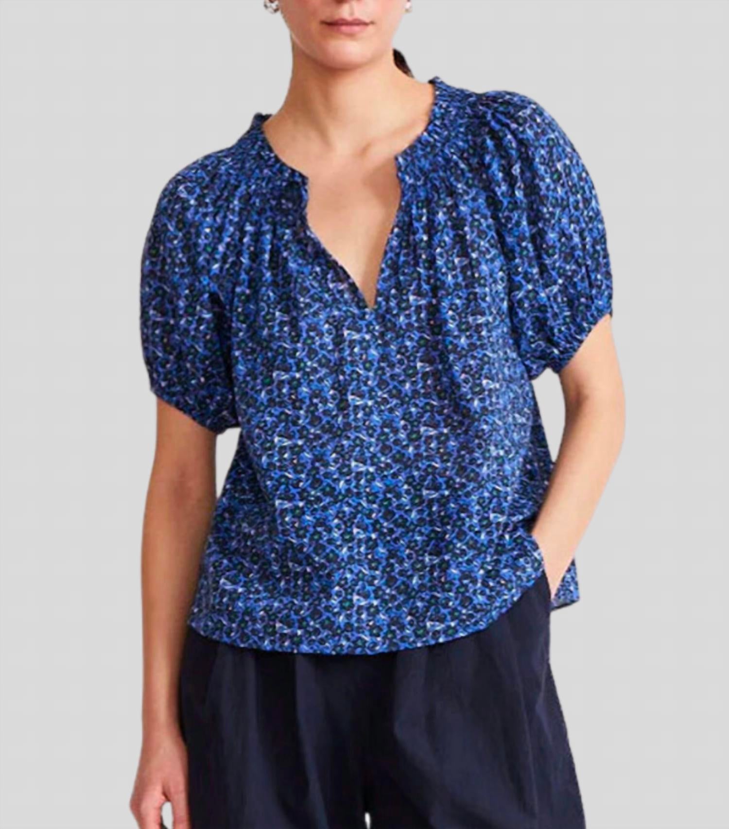 

Топ с короткими рукавами Esparta в цвете Spagliato Floral Blue APIECE APART
