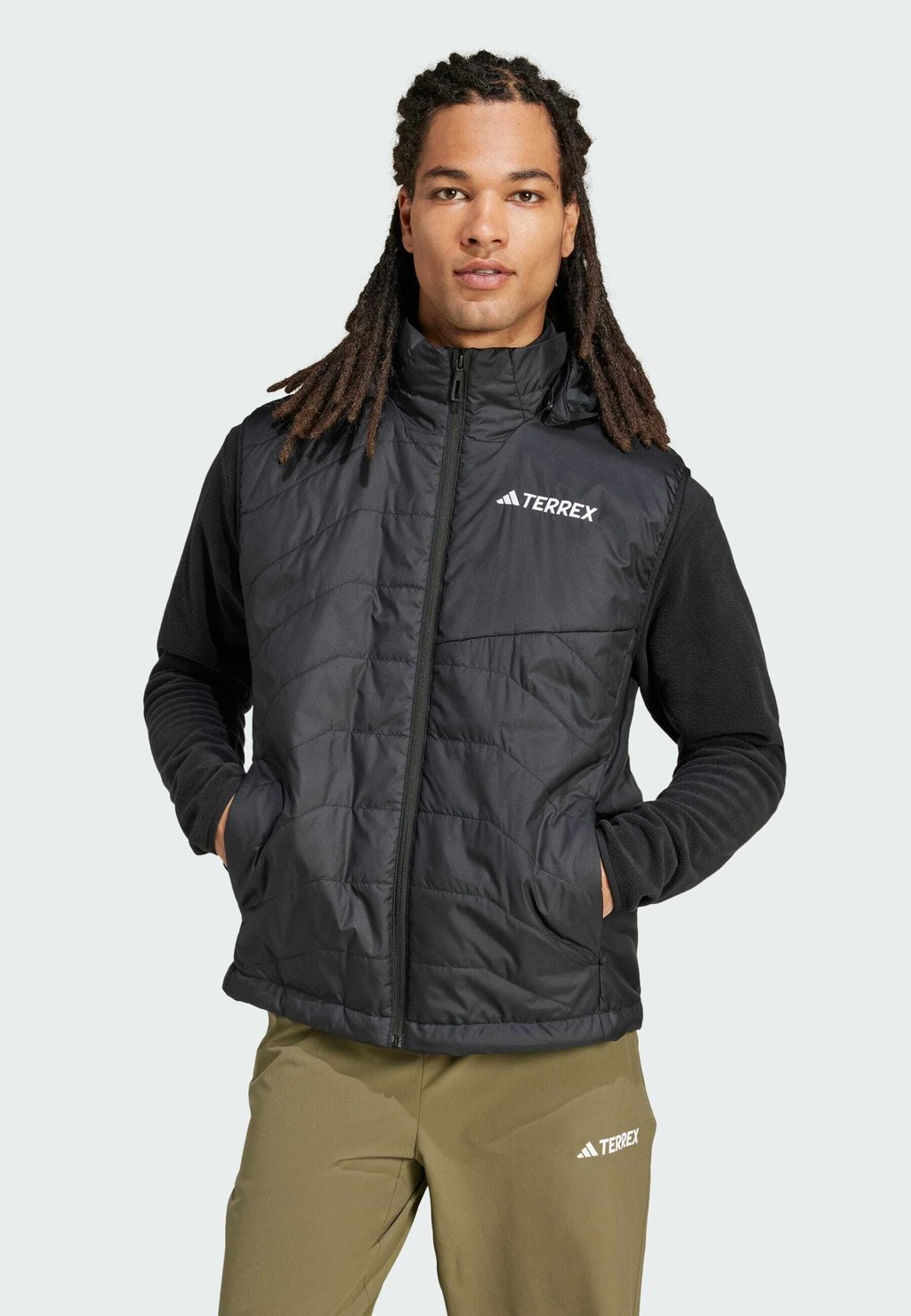 

Жилет MULTI CLIMAWARM INSULATED HOODED Adidas Sportswear, черный