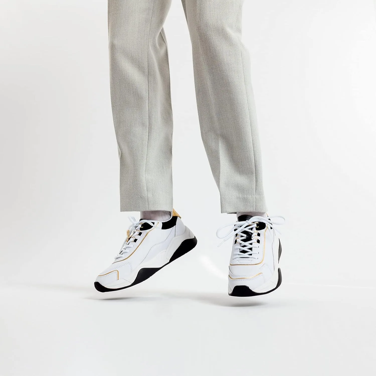 Кроссовки Armani Exchange Low, белый — фото 2