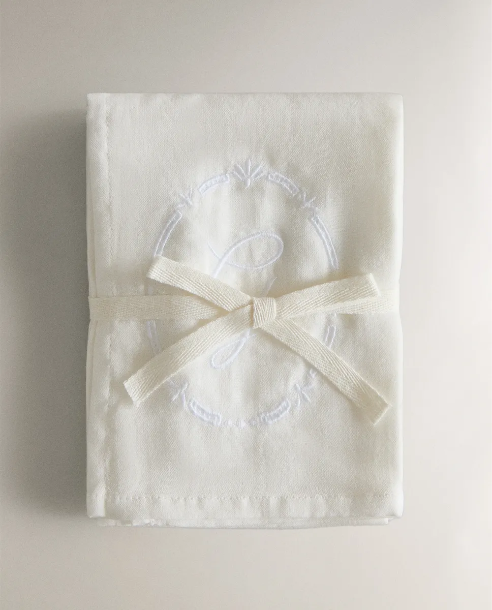

Упаковка детских муслиновых полотенец с вышитой буквой (2 шт.) Zara Home, Letter G