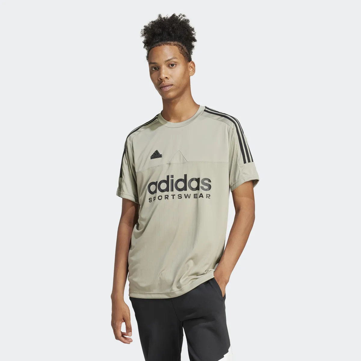 

Футболка Adidas Sportswear "M TIRO TEE Q1", цвет Silpeb/Black