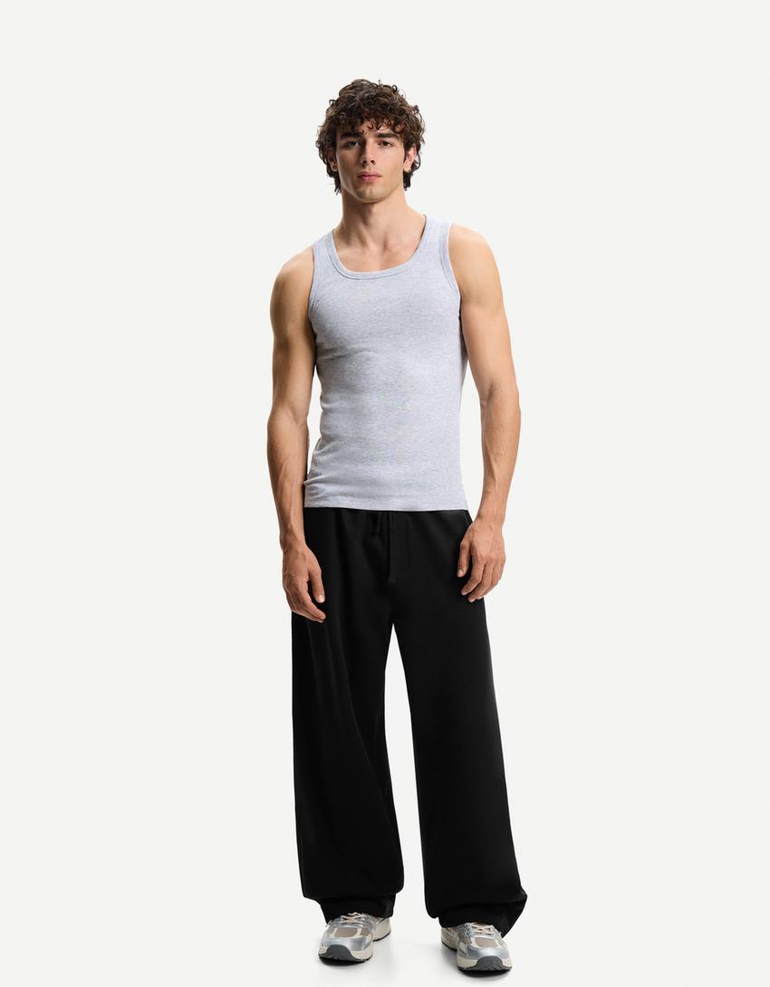 

Брюки-Баллоны Bershka, черный