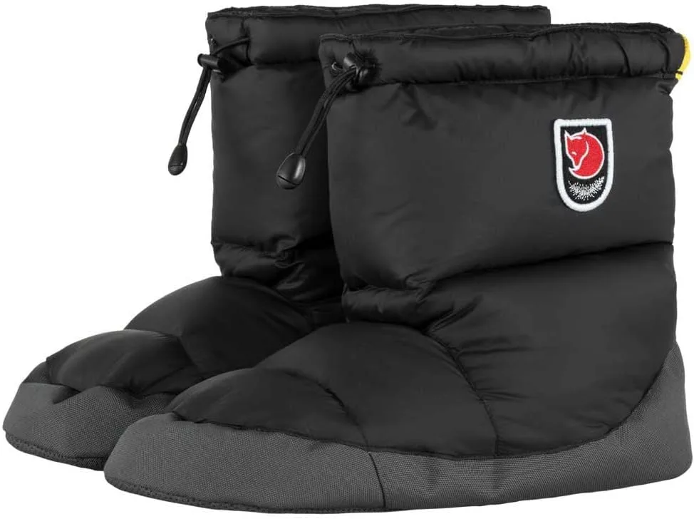 Леггинсы Fjallraven и теплые ботинки унисекс идеально подходят для использования в палатке или дома, удобны для переноски. Чехлы для обуви, черный